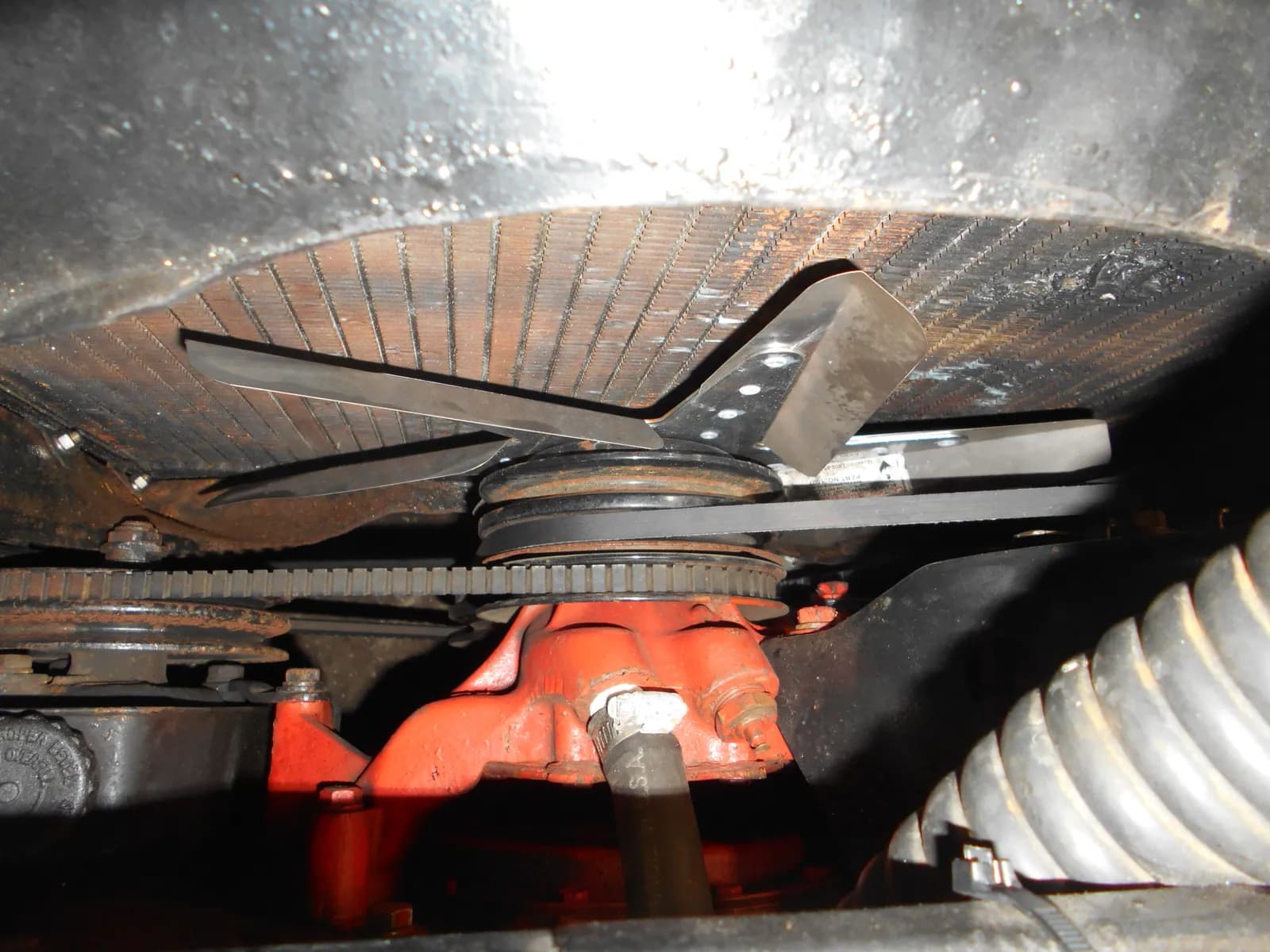 Ford radiator with flex fan